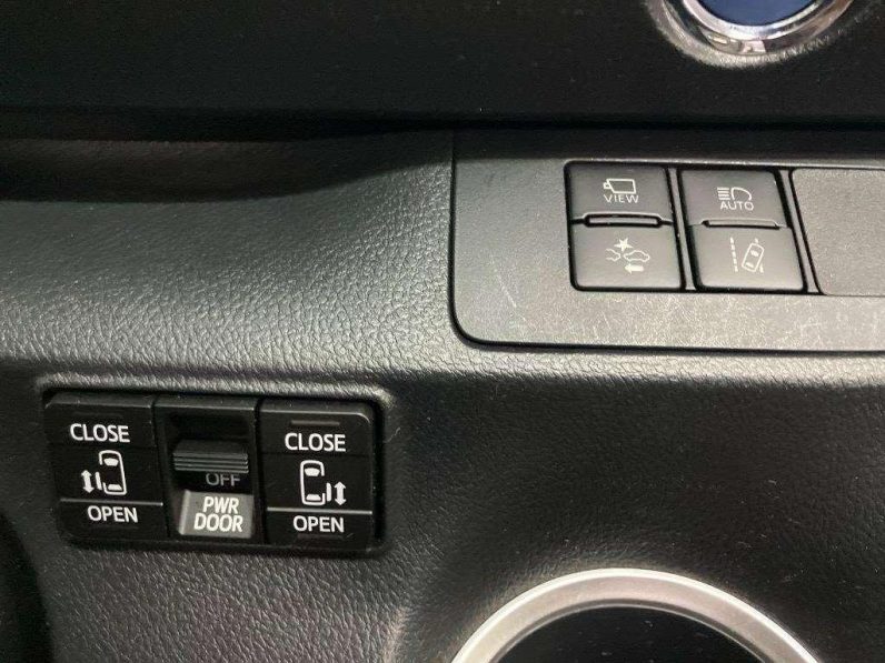 Toyota Sienta 2021 G Quero Hybrid Silver