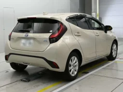 2021 TOYOTA AQUA Z