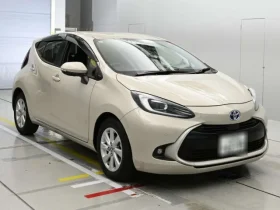 2021 TOYOTA AQUA Z