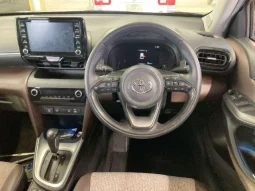 2021 TOYOTA YARIS CROSS Z PACKAGE RED TWO TONE HYBRID