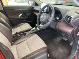 2021 TOYOTA YARIS CROSS Z PACKAGE RED TWO TONE HYBRID