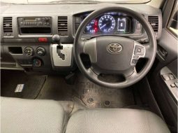 Toyota Hiace 2021 DX White