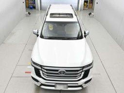 Toyota Land Cruiser 2022 ZX 4WD Pearl White (LC 300)