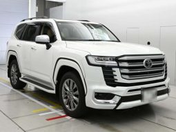 Toyota Land Cruiser 2022 ZX 4WD Pearl White (LC 300)