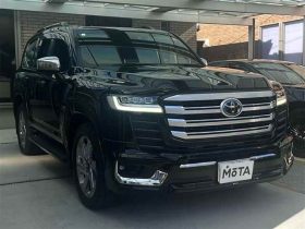 Toyota Land Cruiser 2021 LC 300 ZX 4WD Black