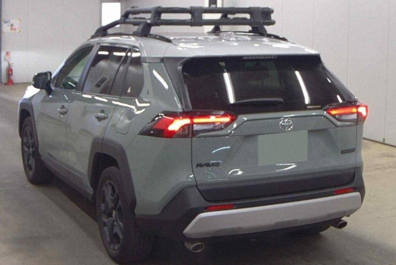Toyota RAV 4 Non-Hybrid Adventure Ash Grey