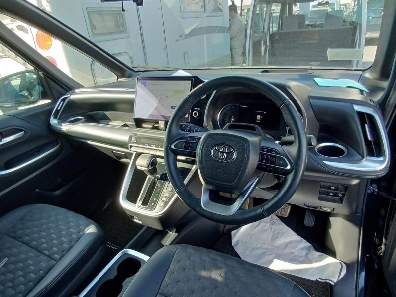 2022 Toyota Voxy New Shape Hybrid Black