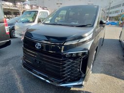 2022 Toyota Voxy New Shape Hybrid Black