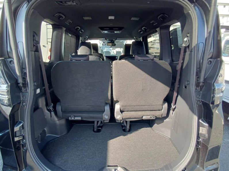 2022 Toyota Voxy New Shape Hybrid Black