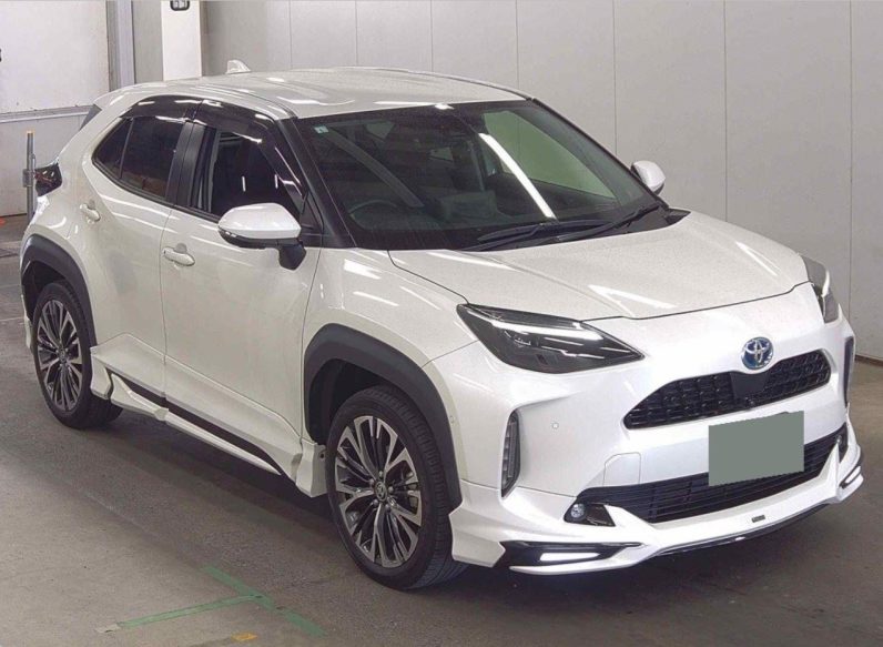 2022 Toyota Yaris Cross Z Hybrid Pearl White