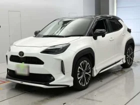 2021 TOYOTA YARIS CROSS PEARL WHITE Z PACKAGE WITH BODY KIT