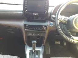 2021 TOYOTA YARIS CROSS Z PACKAGE TWO TONE HYBRID