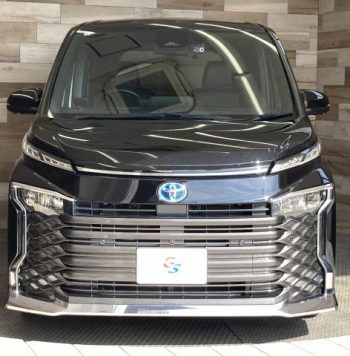 Toyota Voxy S-Z 2022 Black Hybrid