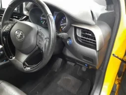 2021 TOYOTA C-HR G PACKAGE