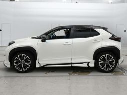 2021 Toyota Yaris Cross Z Hybrid Pearl