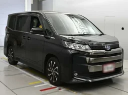 2022 TOYOTA NOAH S-Z