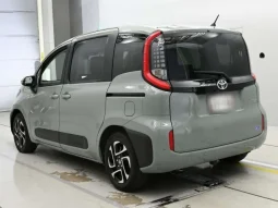 2022 TOYOTA SIENTA Z