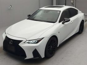 Lexus IS 300 F Sports Black Mod 2021 Pearl white Non-Hybrid