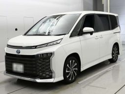Toyota Voxy S-Z 2022 Hybrid White