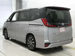 TOYOTA NOAH S-Z 2022 GREY HYBRID