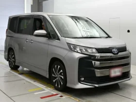 TOYOTA NOAH S-Z 2022 GREY HYBRID