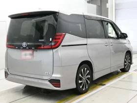 TOYOTA NOAH S-Z 2022 GREY HYBRID