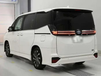 Japanese Car Importer in Bangladesh