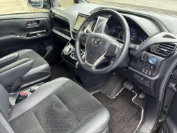 TOYOTA VOXY ZS KIRAMEKI 3 2021 BLACK HYBRID