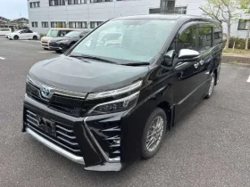 TOYOTA VOXY ZS KIRAMEKI 3 2021 BLACK HYBRID