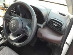 TOYOTA YARIS CROSS Z PACKAGE 2021 PEARL HYBRID
