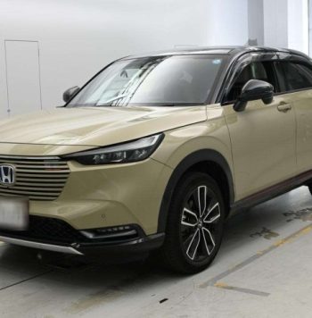 2021 Honda Vezel Z beige hybrid front sidee
