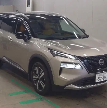 Nissan X-Trail G E 4ORCE 4WD 2023 Bronze Front side view