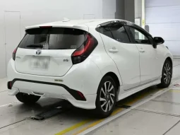 Toyota Aqua Z Package 2021 Pearl Hybrid