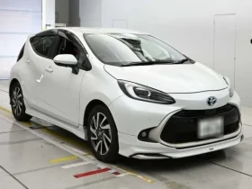Toyota Aqua Z Package 2021 Pearl Hybrid