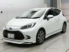 Toyota Aqua Z Package 2021 Pearl Hybrid