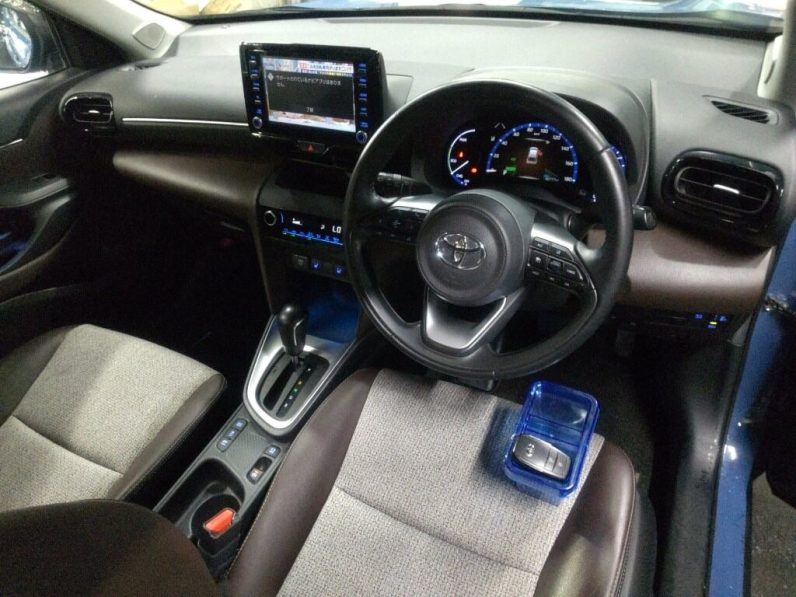 TOYOTA YARIS CROSS Z PACKAGE 2021 BLUE HYBRID