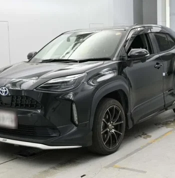 2021 Toyota Yaris Cross G Hybrid Black front side