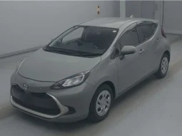 TOYOTA AQUA G PACKAGE HYBRID 2021 GREEN