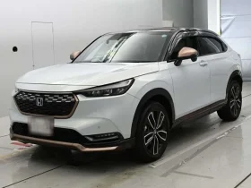 Honda Vezel Z eHEV Play Hybrid 2021 White