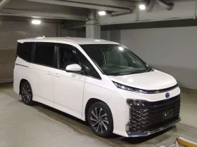 Toyota Voxy S-Z 2023 Hybrid Pearl White