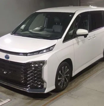 Toyota Voxy S-Z 2023 Hybrid Pearl Front Side