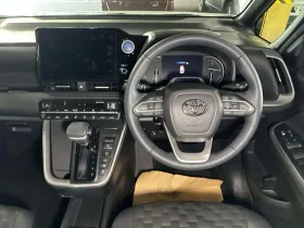 Toyota Voxy S-Z 2023 Hybrid Pearl White