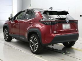 Toyota Yaris Cross Z 2021 Red Hybrid