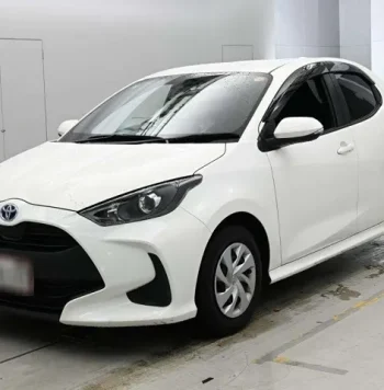 Toyota Yaris X Package 2021 White Hybrid Left Side Front