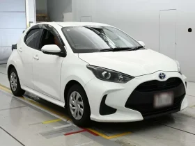 Toyota Yaris X Package 2021 White Hybrid