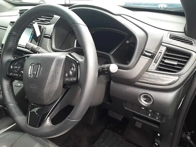 Honda CR V Ex Masterpiece 2022 M=Non Hybrid 4WD Black Steering. Honda