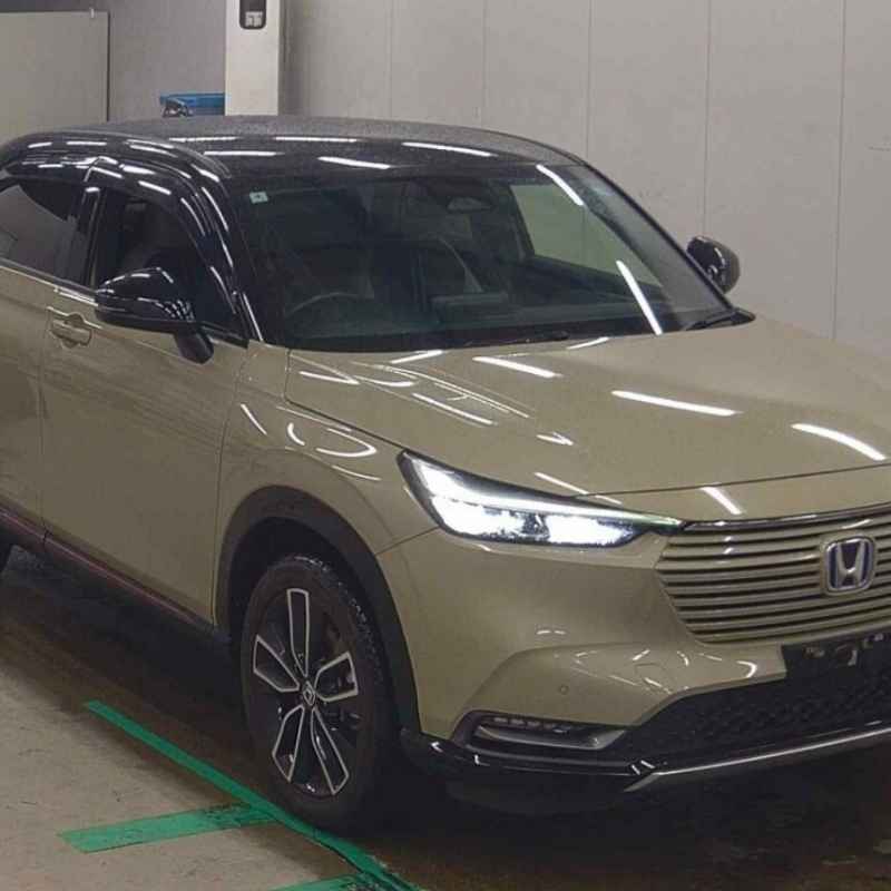 Honda Vezel Front Full Body View. Mazda Car Price in Bangladeshi