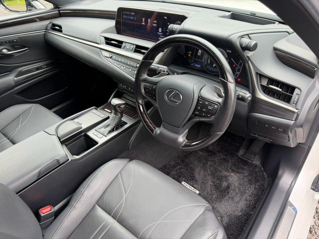 Lexus ES300h Interior gear and steering view. Lexus Car Price in Bangladesh